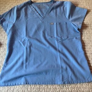 Figs Women’s Light Blue Petite XL Catarina One-Pocket Scrub Top